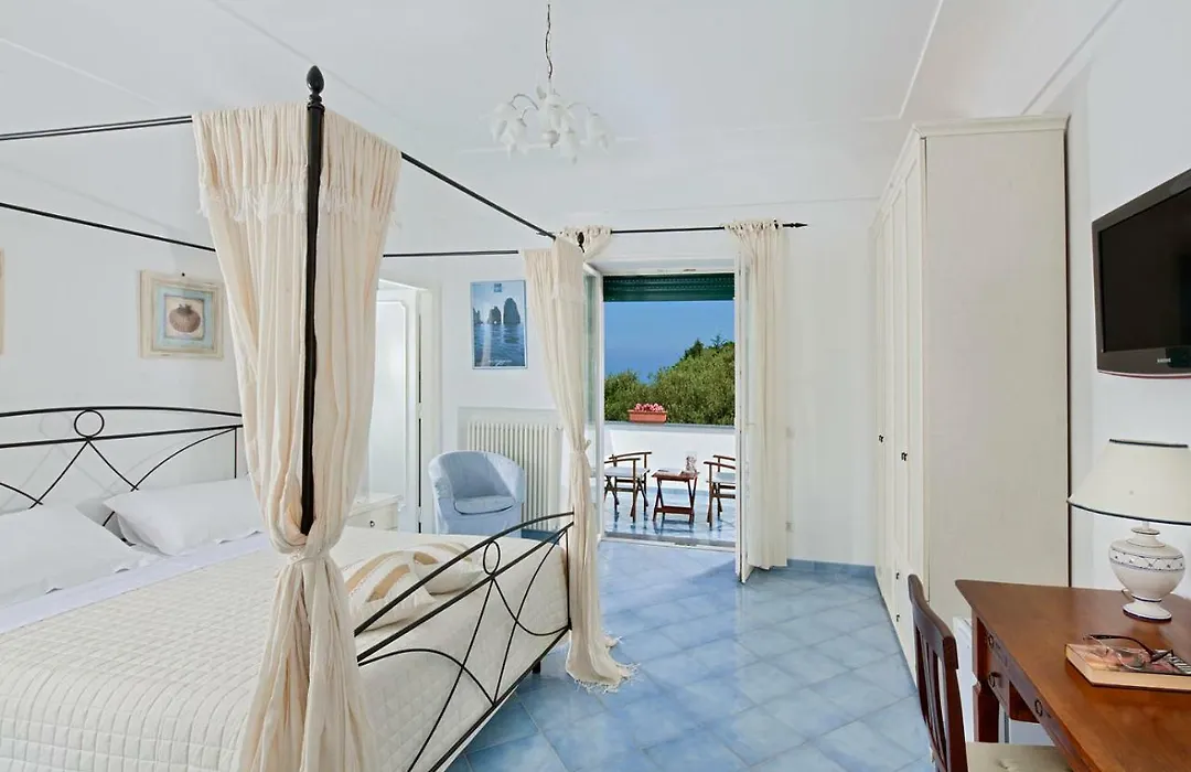 Parco Vittoria Holidays House-1
